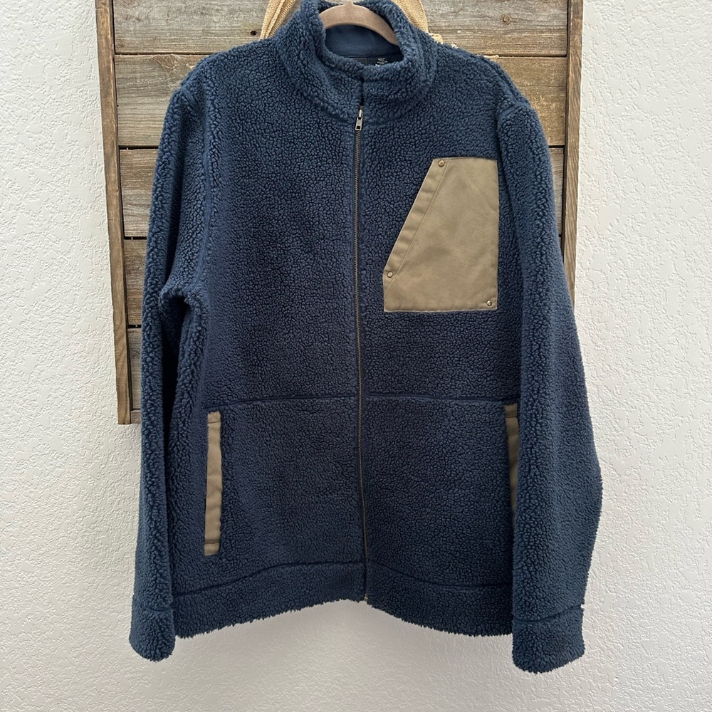 Marmot Navy Sherpa Jacket with Tan Accents Full zip Men’s size XXL‎